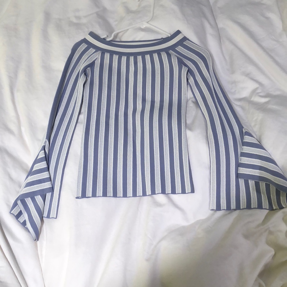 BCBGMaxazria top